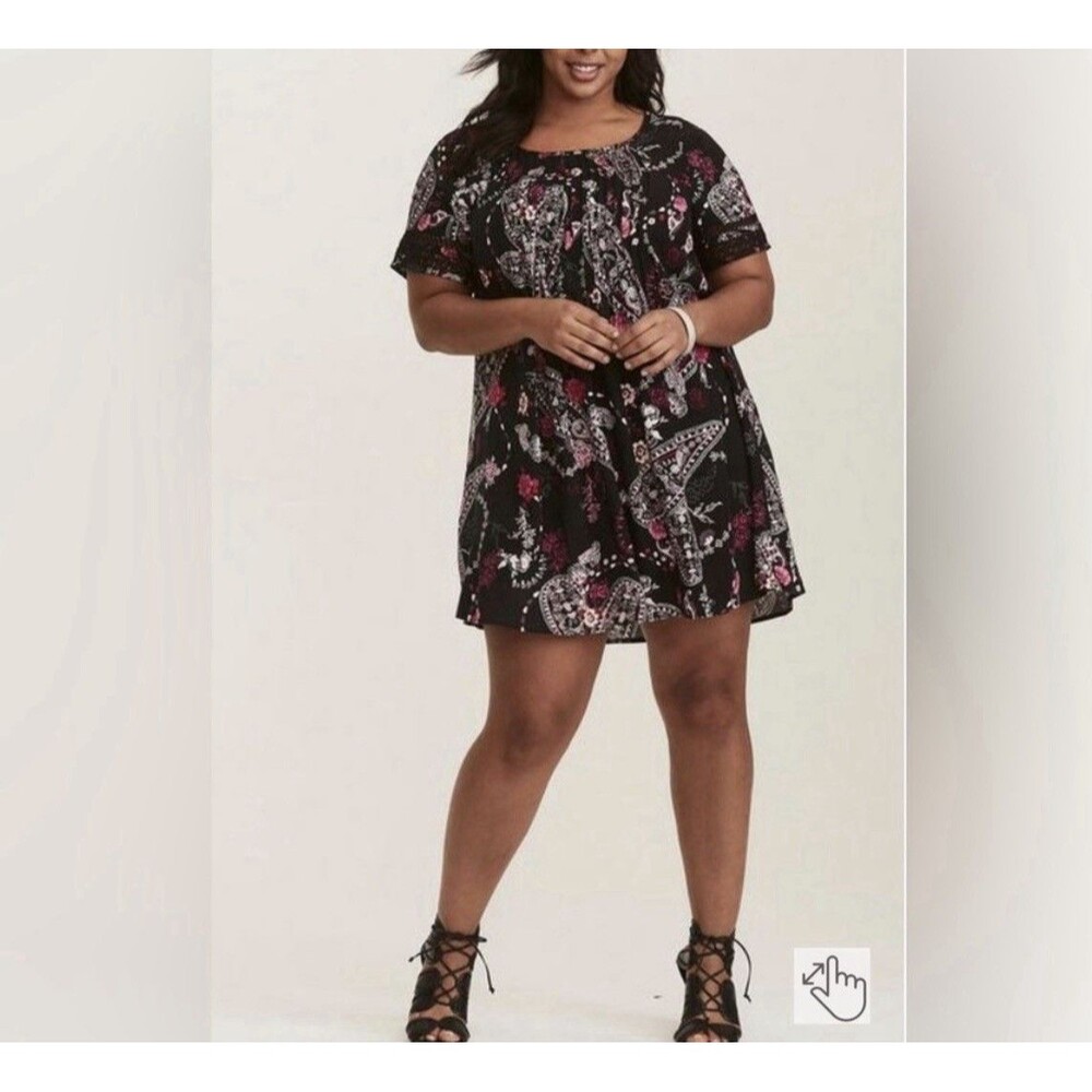 Torrid Women Shift Dress Floral Round Neck  Pleated Details Short Sleeve 4XL